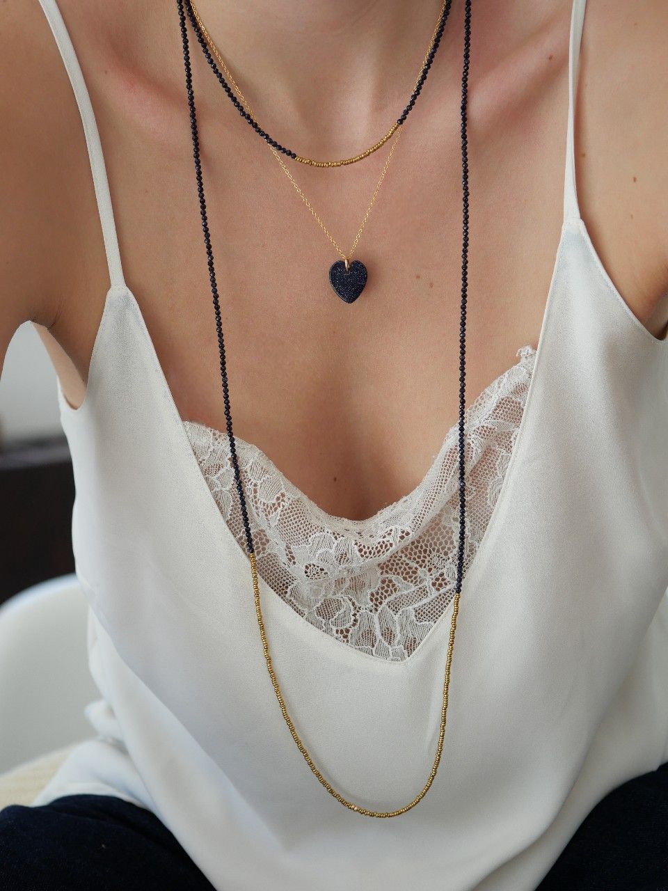 collier femme fin en pierres naturelles bleues