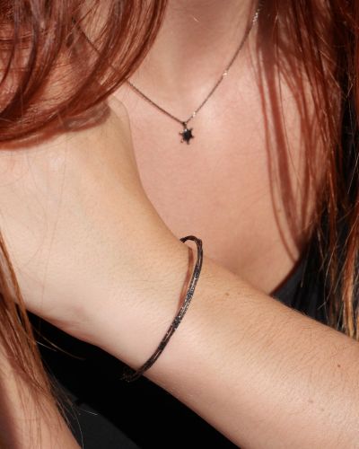 bracelet femme jonc façonné à la main