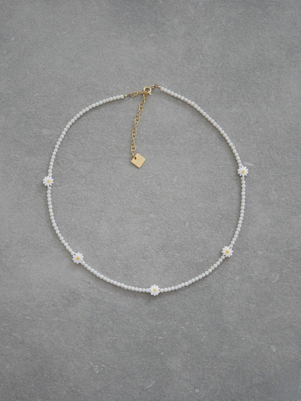 collier femme en coquillage et nacre