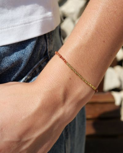 bracelet fin en pierres naturelles marron