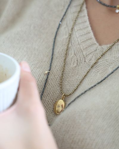 collier porte bonheur en pierres naturelles