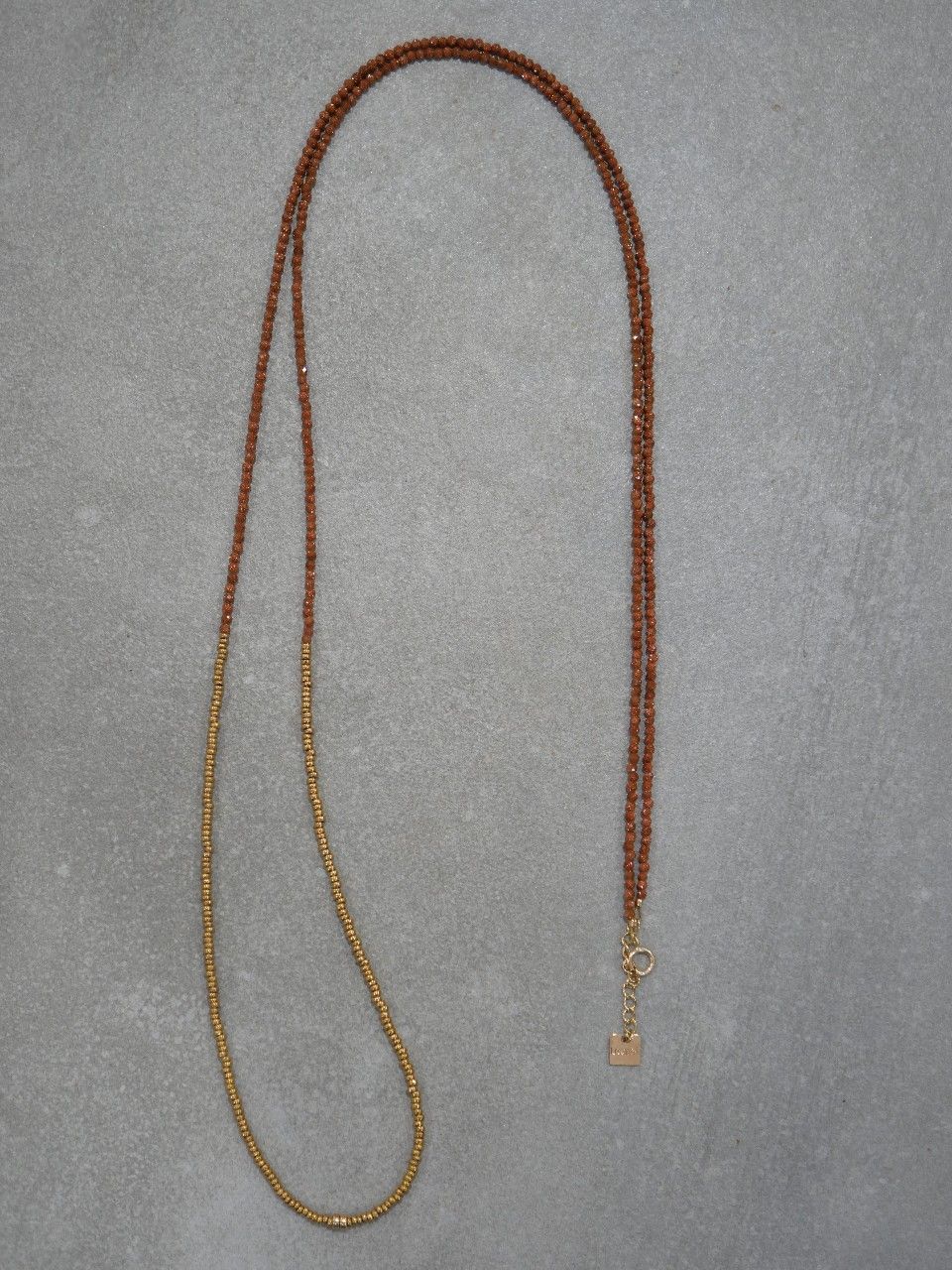 sautoir en pierres naturelles marron