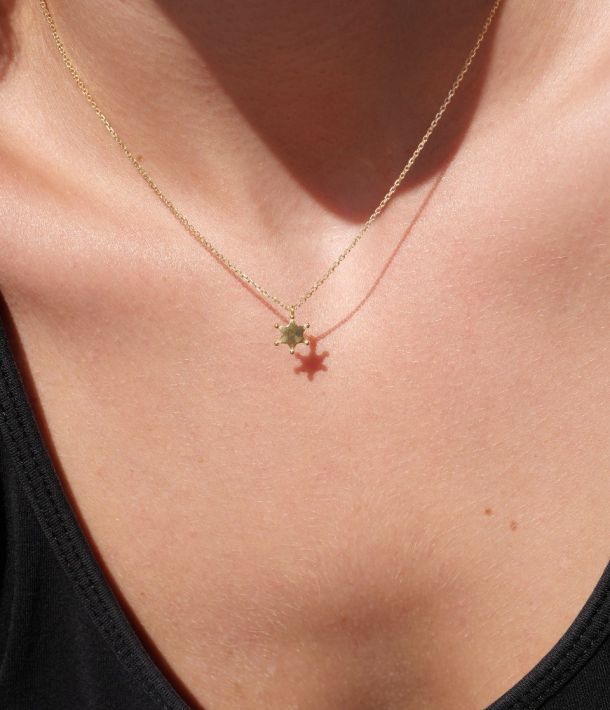 collier femme ras de cou plaqué or 3 microns