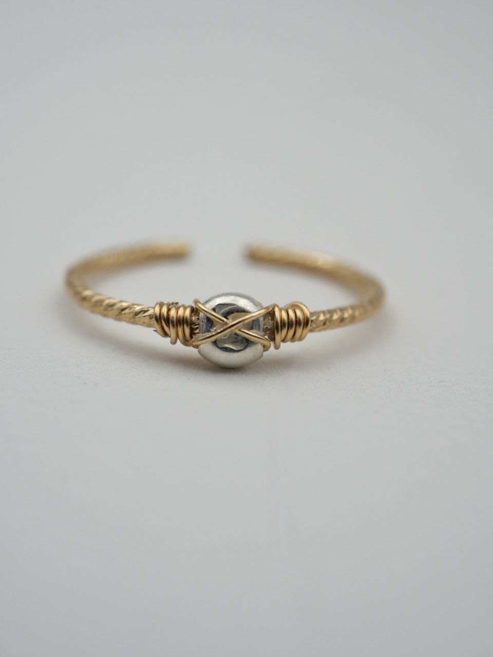 Bague femme fine et ajustable