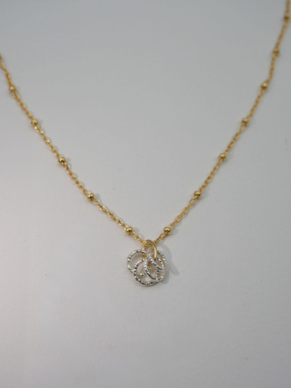 collier fin femme doré