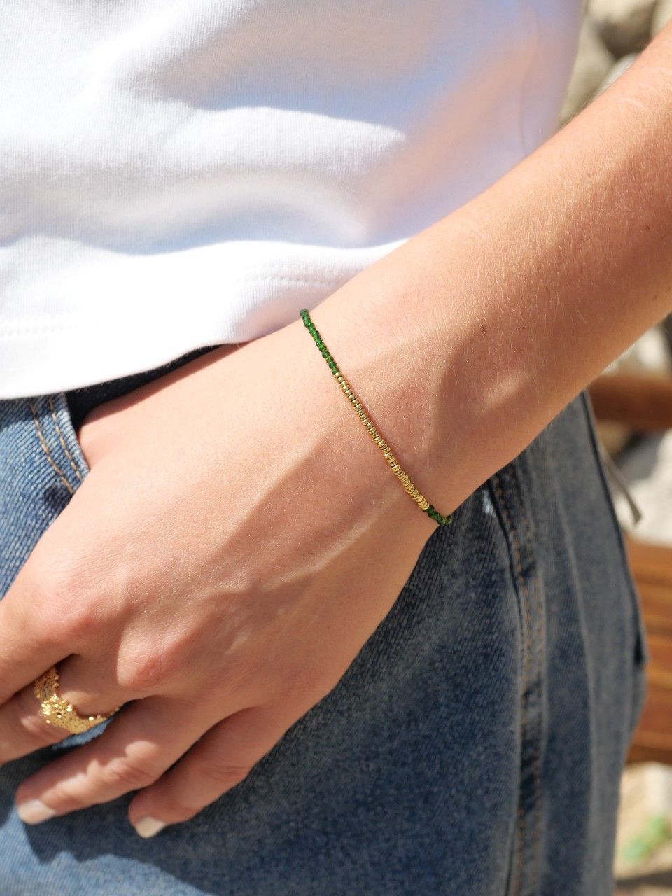 bracelet fin en pierres naturelles vertes