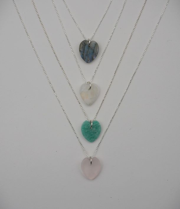 collier fin femme en argent et pierres naturelles