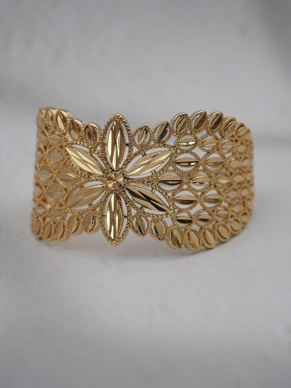 bracelet manchette plaqué or 3 microns