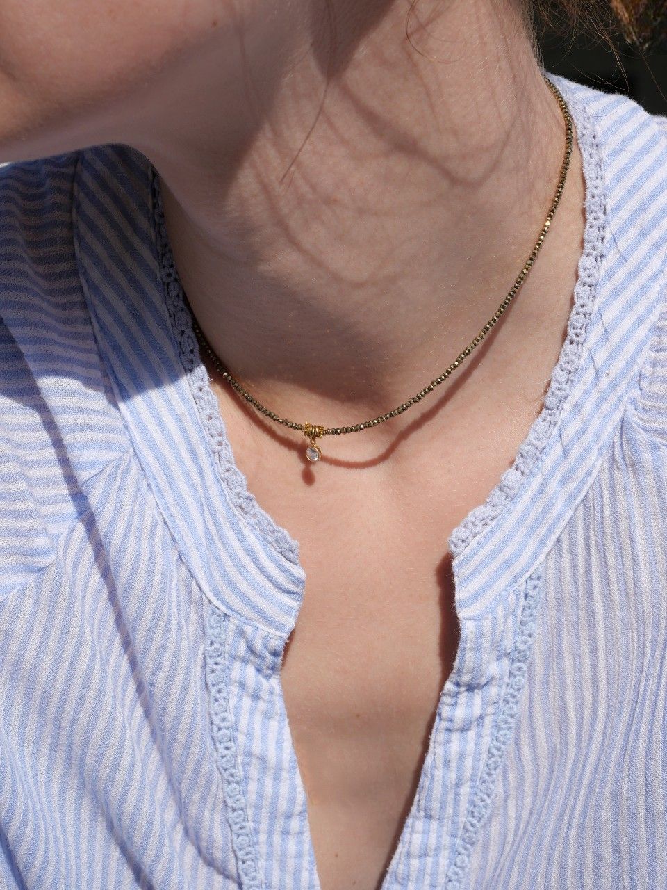 Collier ras de cou en hématite et pendentif en Gold filled