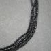 collier femme multi rangs en pierres grises