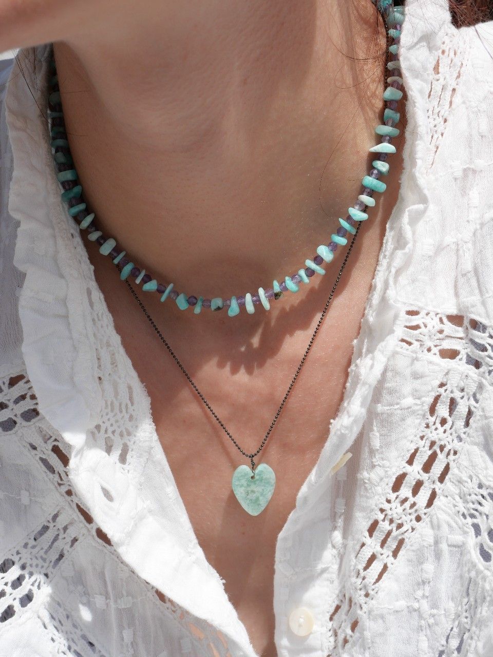 collier en argent 925 rhodié noir et pierre semi précieuse bleu