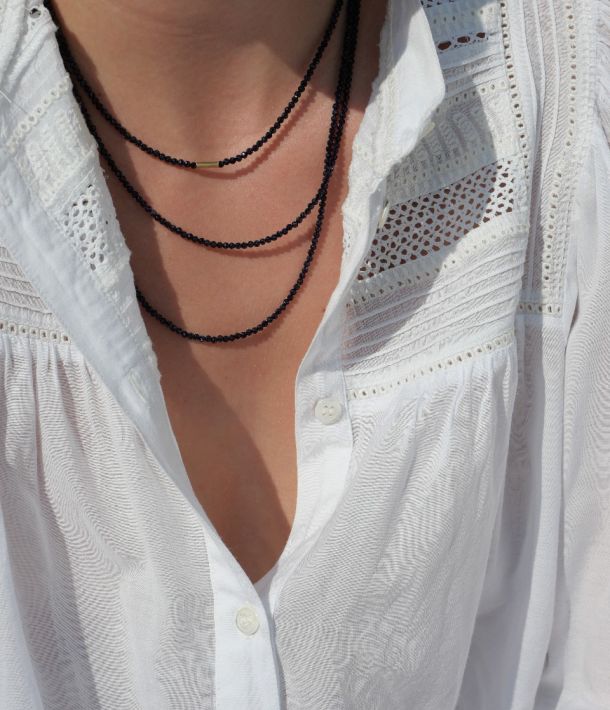 Collier en pierres naturelles bleurs