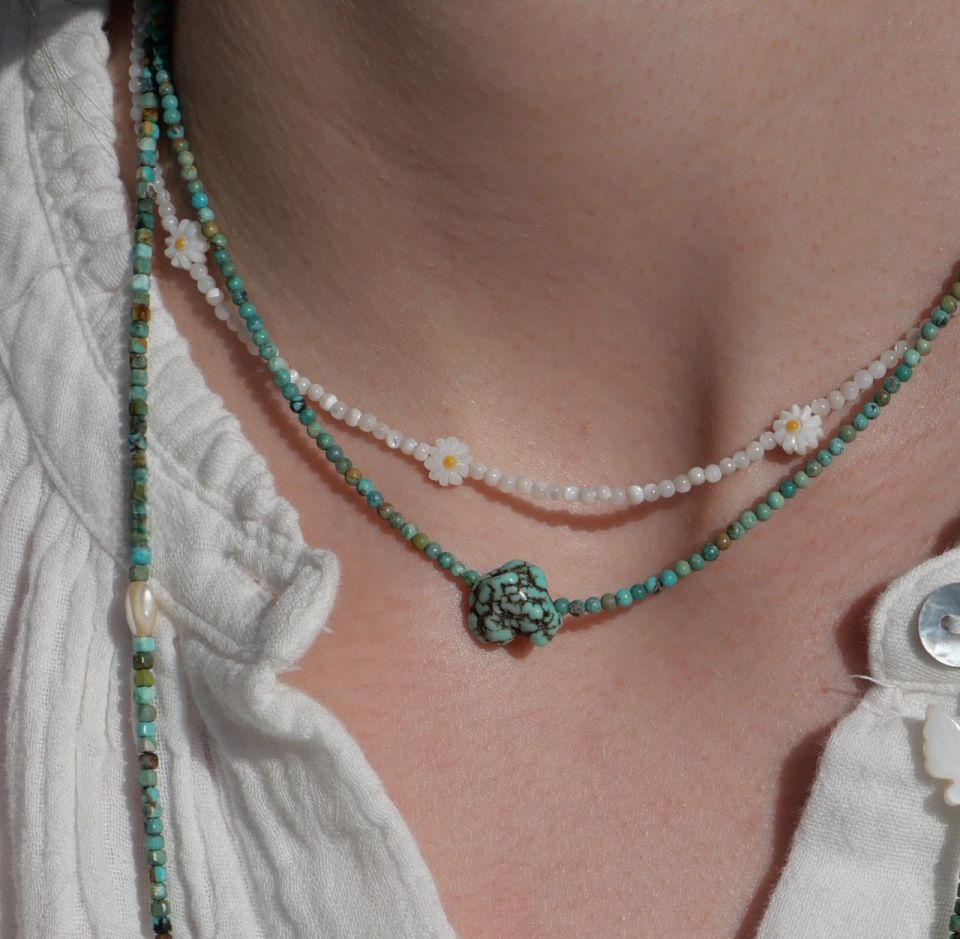 collier femme en coquillage et nacre