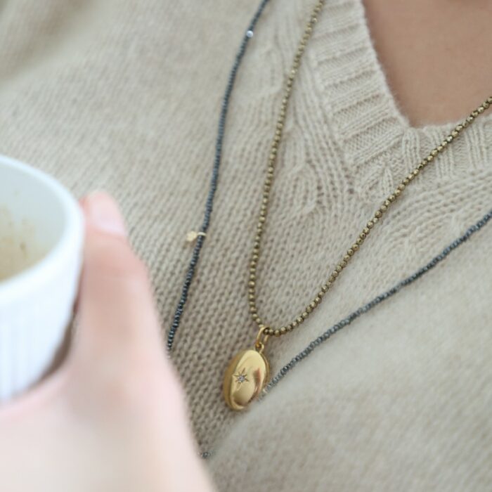 collier porte bonheur en pierres naturelles