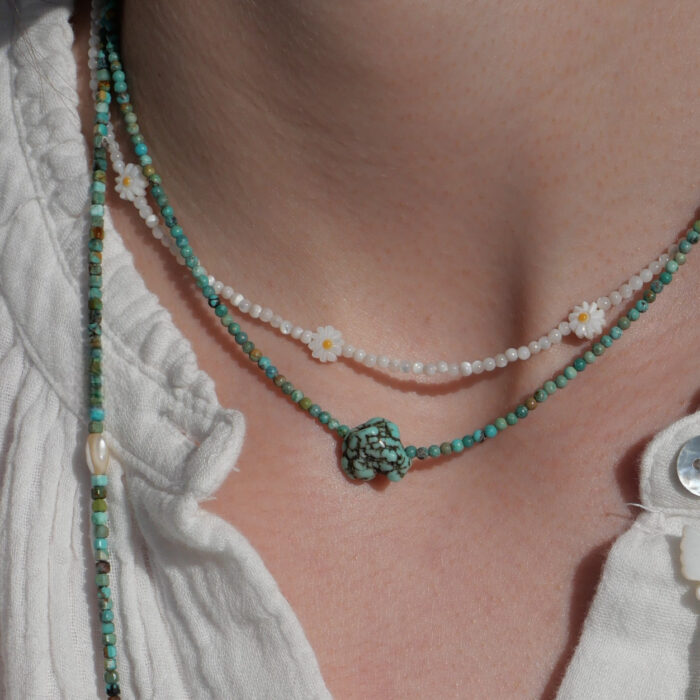 collier femme en coquillage et nacre