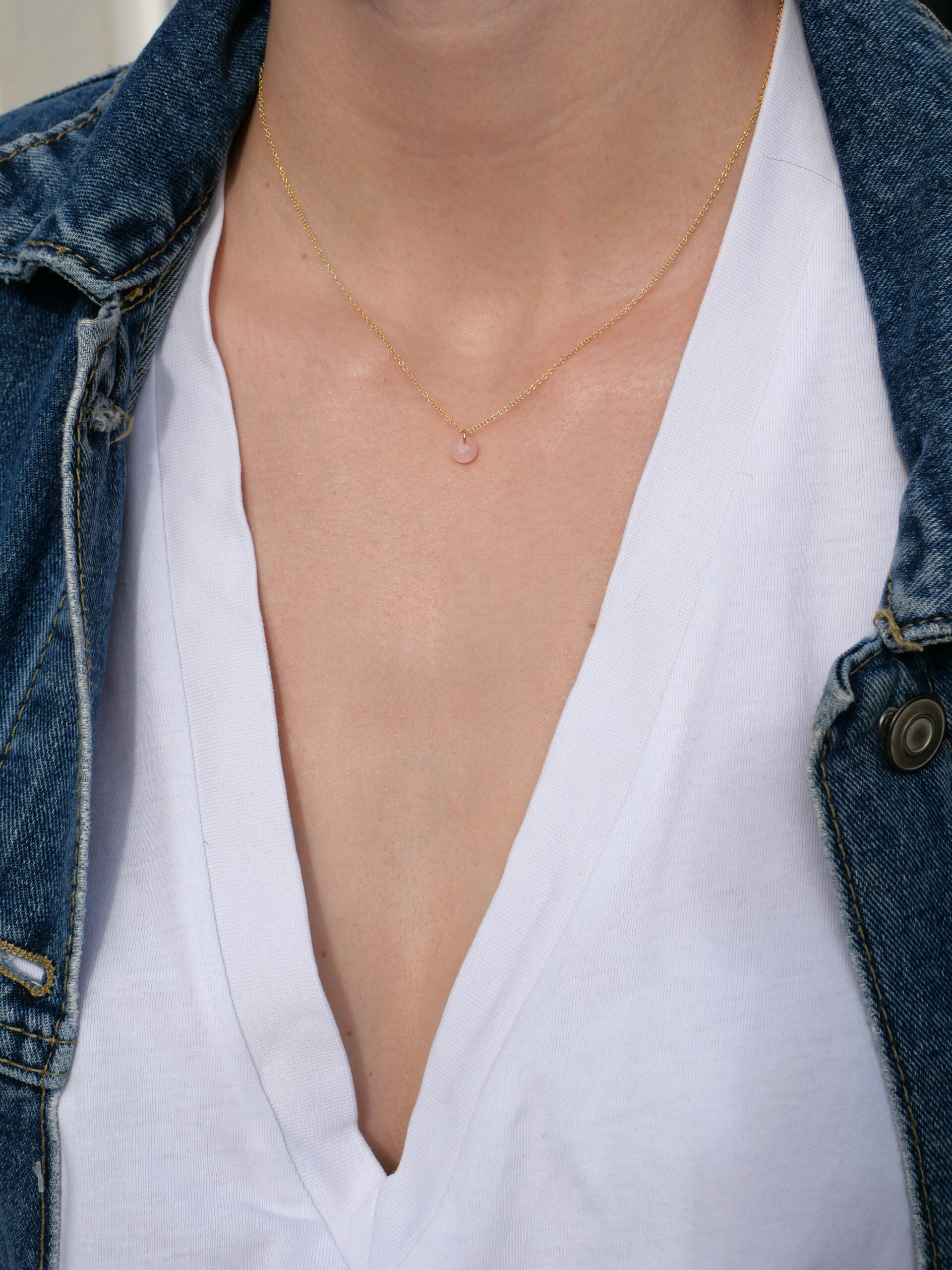 collier fin en gold filled et pierres semi précieuses