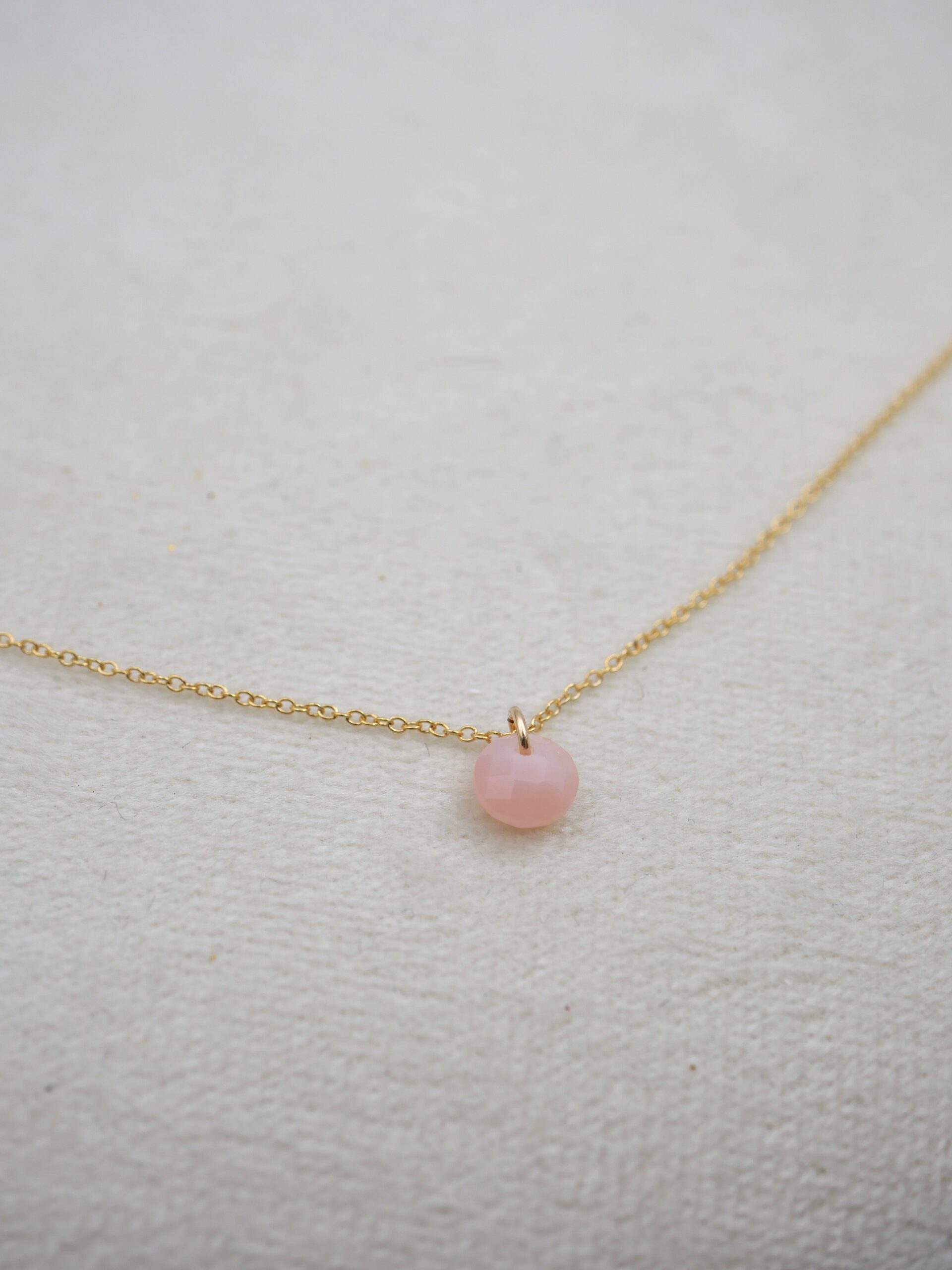 collier fin en gold filled et pierres semi précieuses