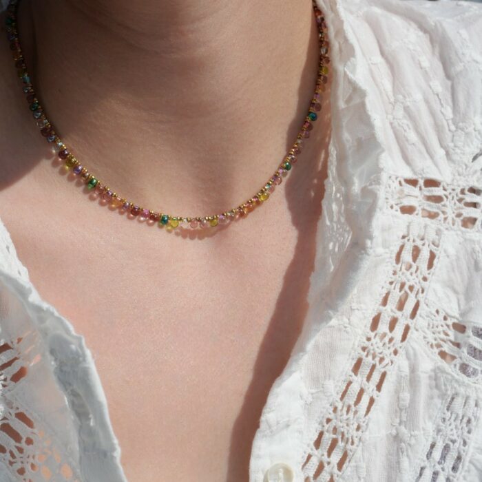 Collier en Gold filled ras de cou fin en perles multicolores