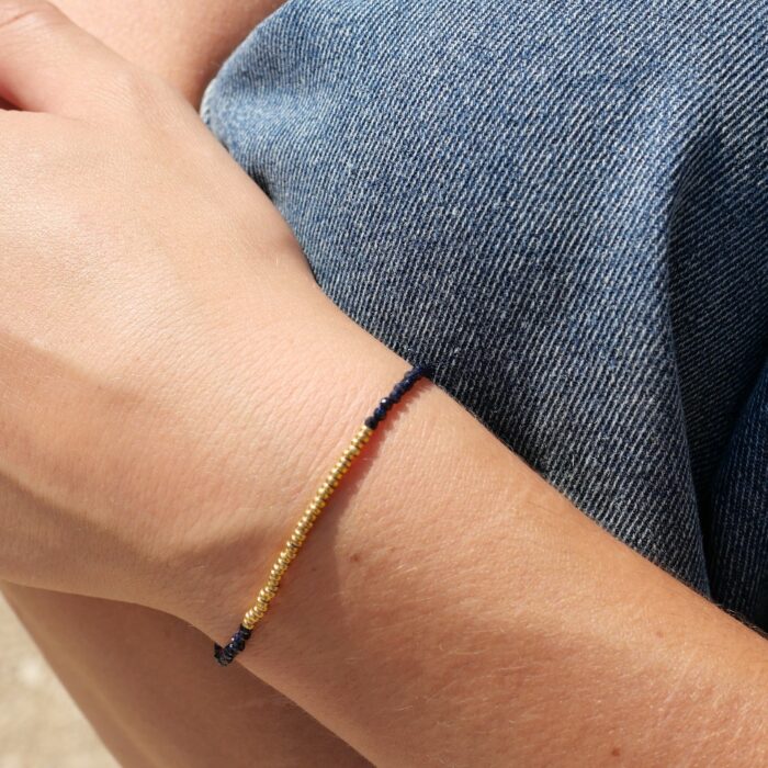 Bracelet fin en pierres naturelles