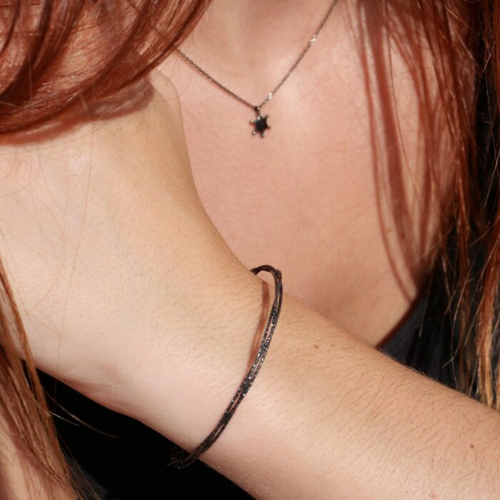 bracelet femme jonc façonné à la main