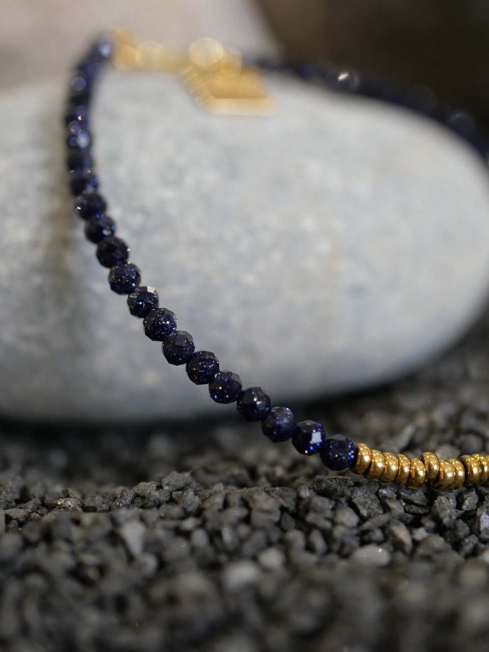 Bracelet femme fin en pierres semi précieuses