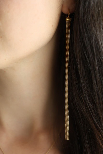 Loumaé Bijoux est une marque française spécialisée dans les bijoux fantaisie faits main.