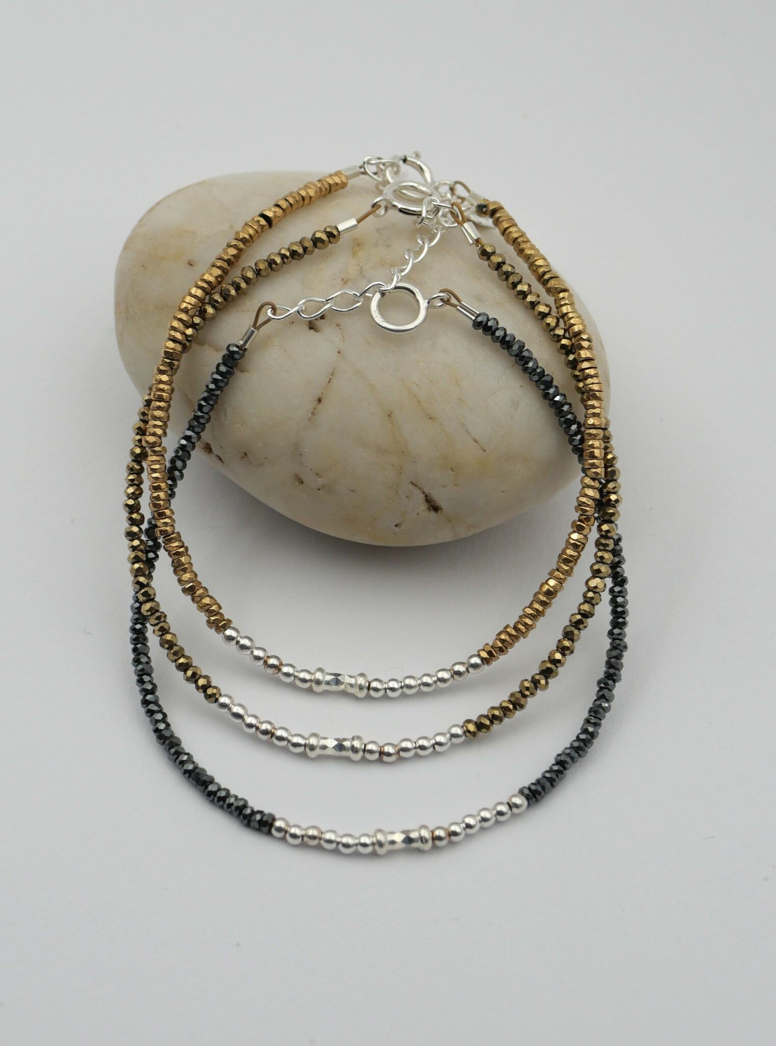 Bracelet fin en pierres naturelles et argent 925