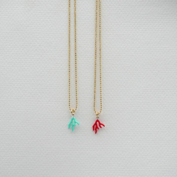 Collier Arielle en argent 925 plaqué or 3 microns avec pendentif corail émaillé rouge ou turquoise, bijou fin fait main Loumaé