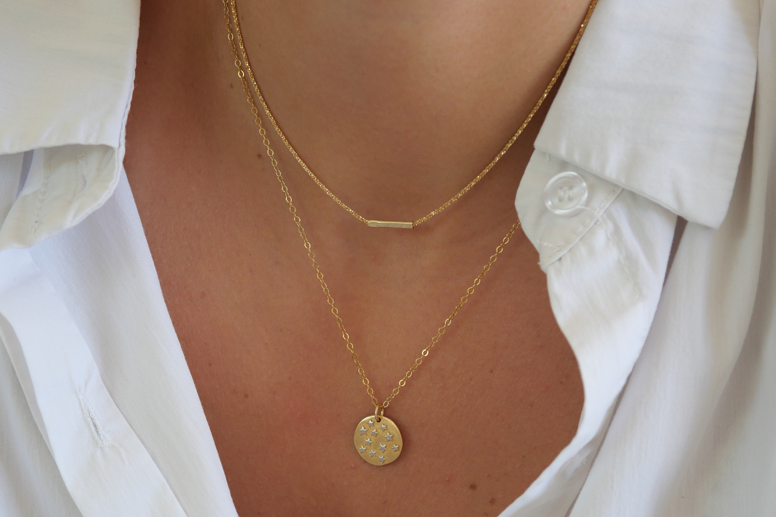 Loumaé Bijoux 2 Loumaé Bijoux est une marque française spécialisée dans les bijoux haute fantaisie faits main.