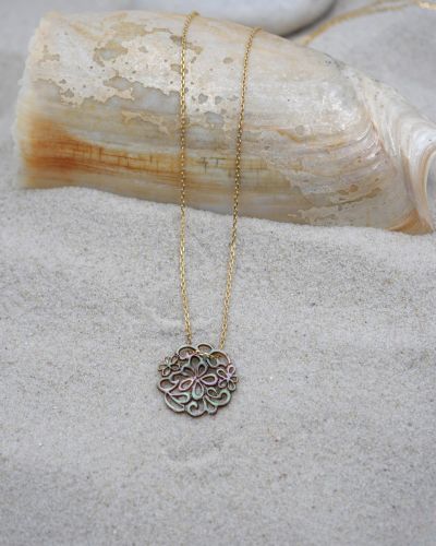 collier en gold filled et nacre grise