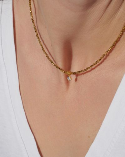 collier fin en pierres naturelles